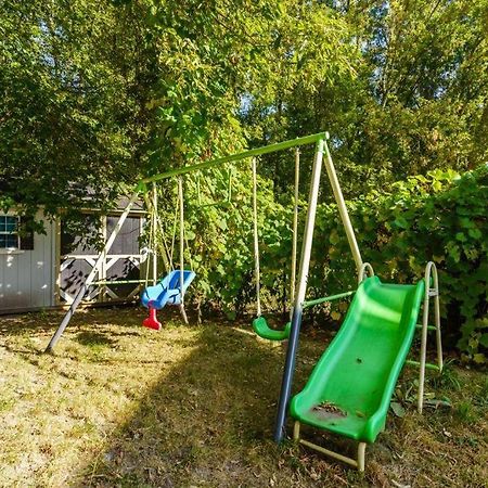 Fun & Cozy Retreat: Nature & Games Apartman Trenton Kültér fotó